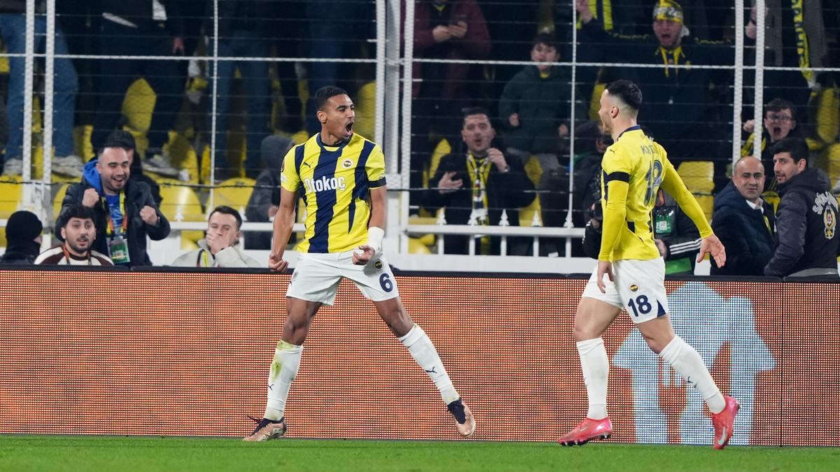 Imagen de un partido del Fenerbahce. Imagen de un partido del Fenerbahce.