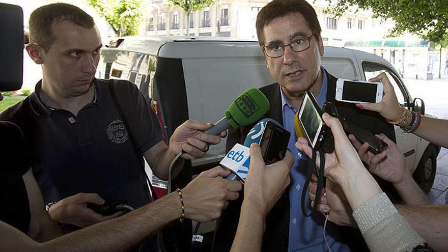 Osasuna sigue sin entrenador: la Junta Gestora aplaza al martes la elección del técnico
