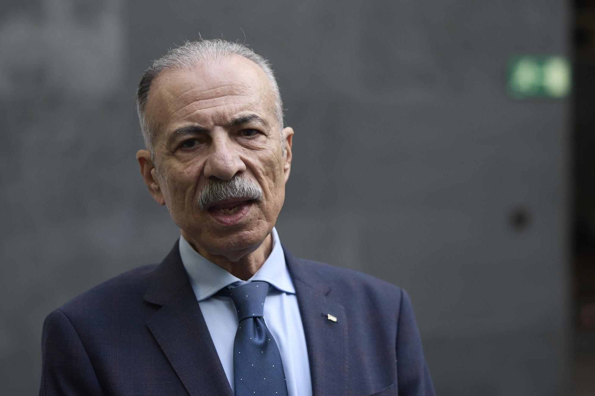 Fotos de la entrega de la Medalla de Oro del Parlamento de Navarra, un "premio a la dignidad del pueblo palestino"