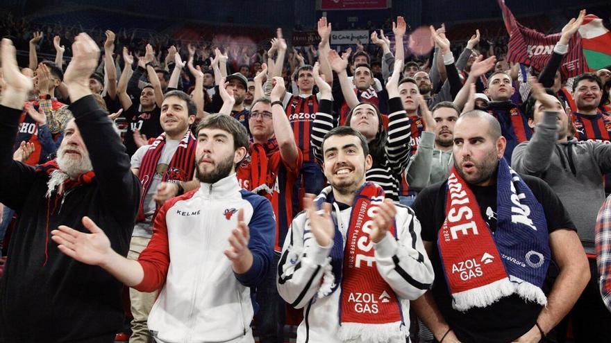 El pack de la Copa espera a los abonados en la tienda del Baskonia