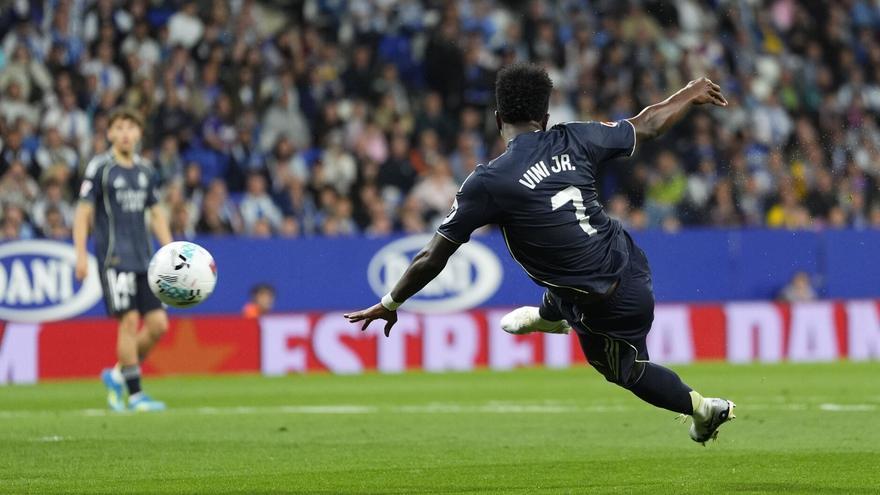 Vinícius aplaza el alirón del Barça hasta el Clásico