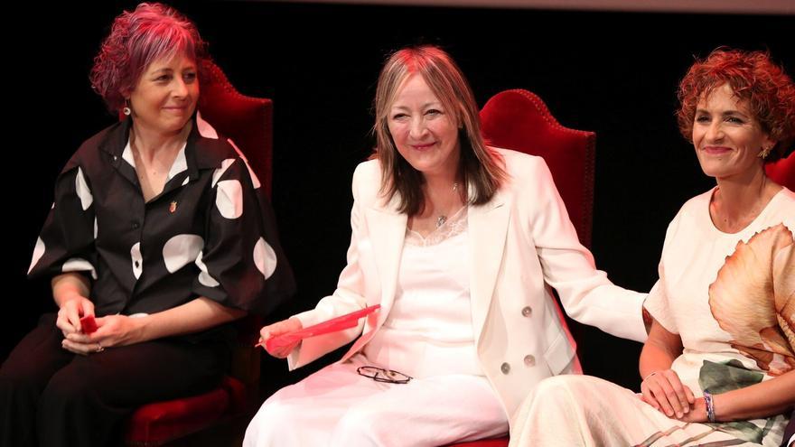 “Necesitamos más feminismo e igualdad, en la vida, en los escenarios y en el rock”