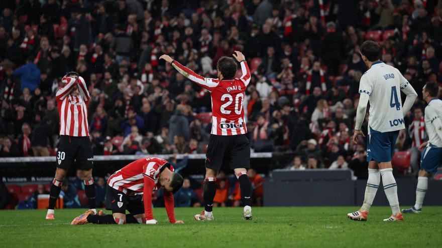 El Athletic quiere y no puede