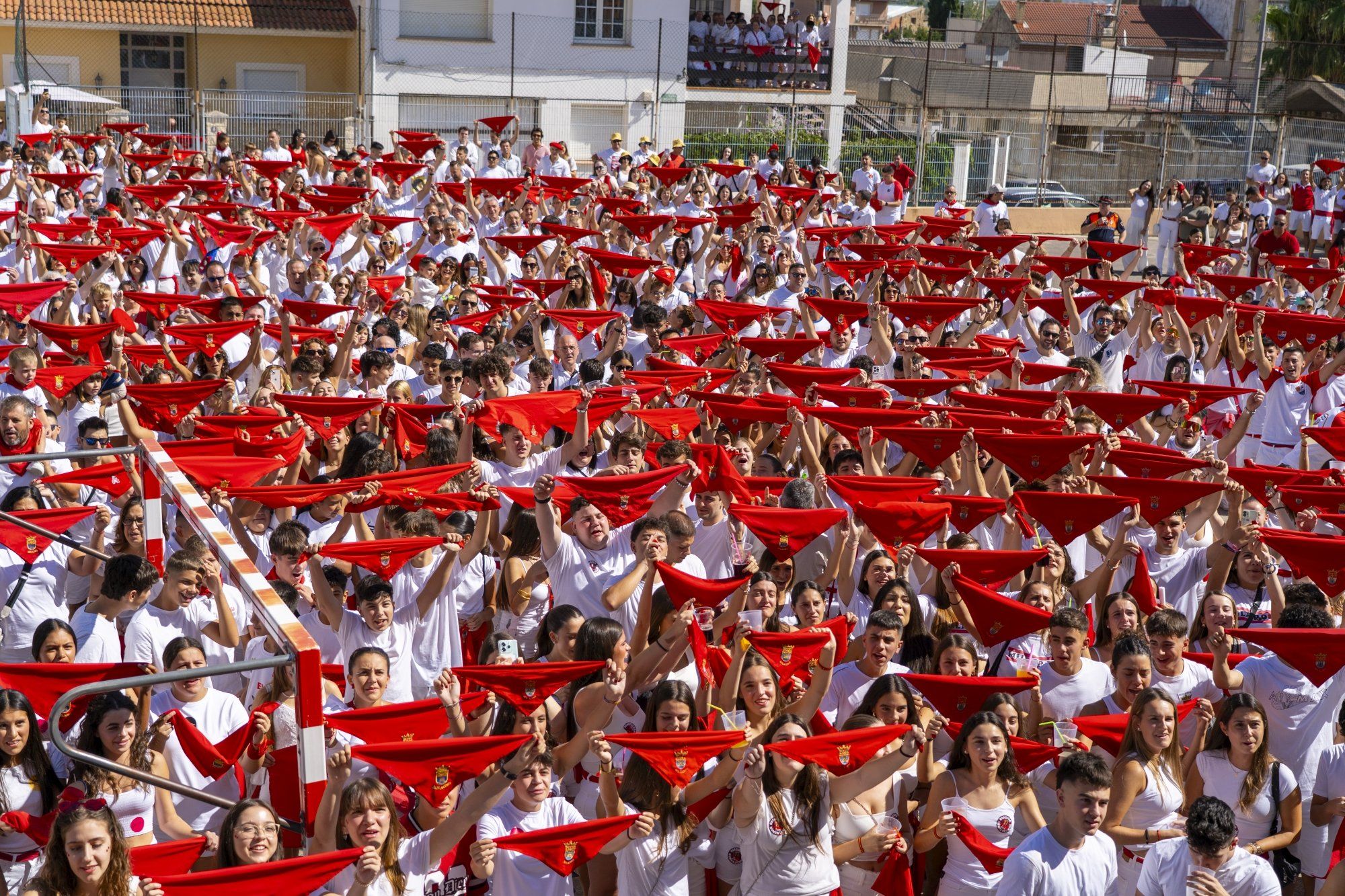 Fotos del cohete de fiestas de Milagro 2025