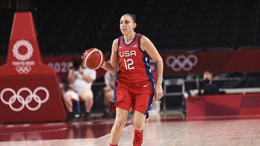 Diana Taurasi se convierte en la primera jugadora de la WNBA que logra 10.000 puntos