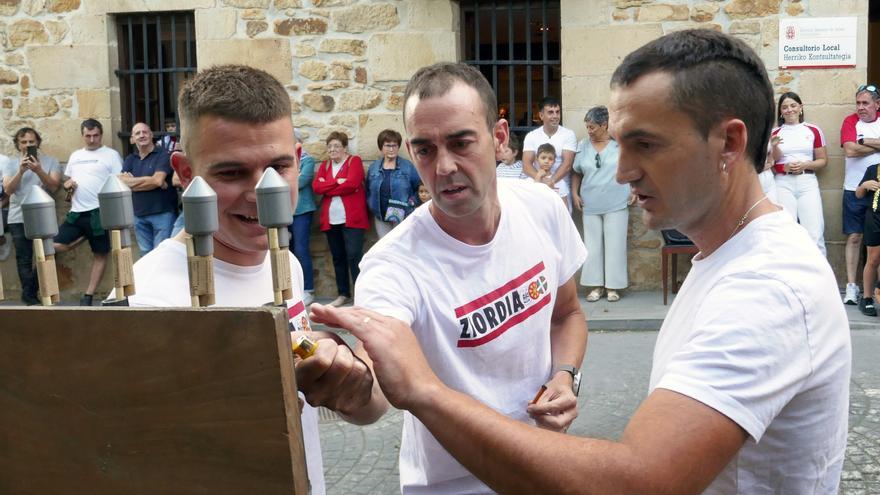 Cohete sobre ruedas en Ziordia