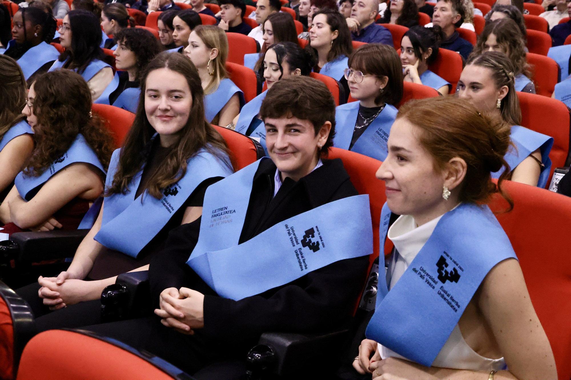 En imágenes: Graduación de alumnos de la Facultad de Letras