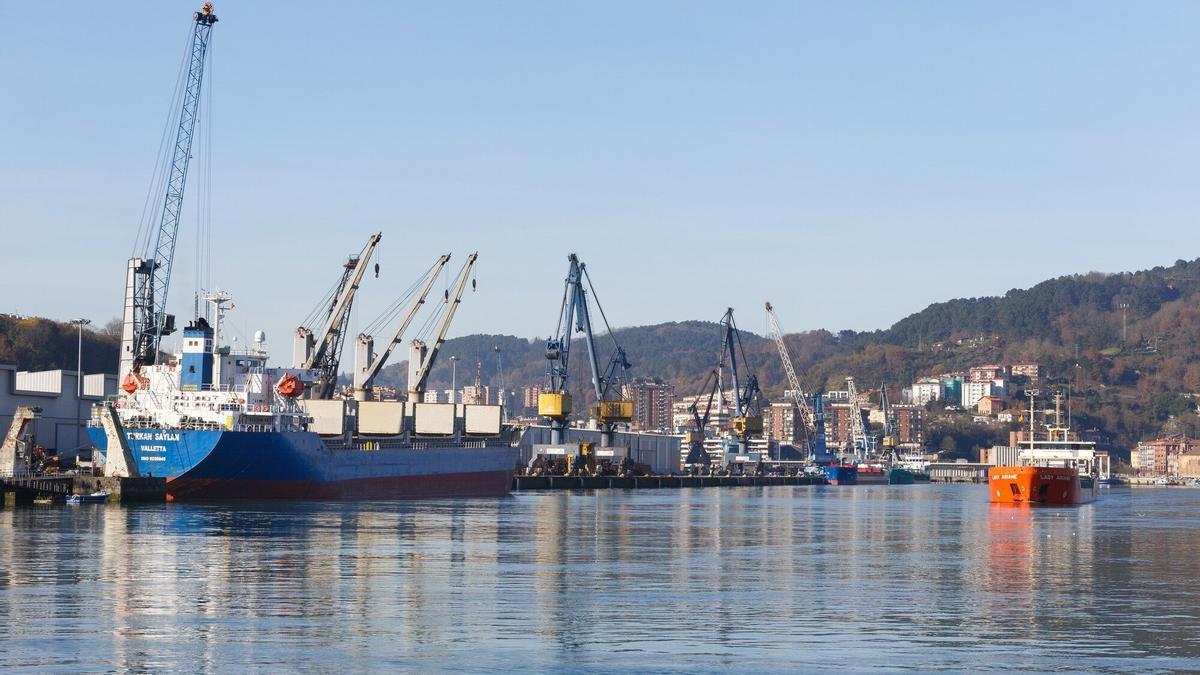Imagen general del Puerto de Pasaia.