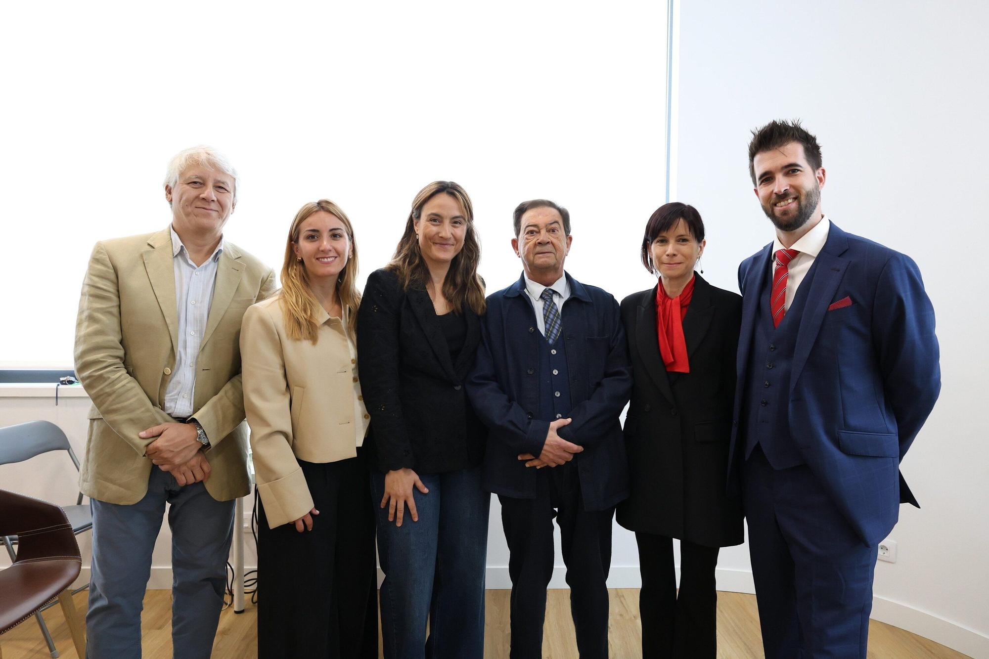Mario  Lozano, Judith Abarca. Raquel Castresana, Carlos Pombo, hermano de Iñigo; Patricia Ruiz y Nestor Aguilar.