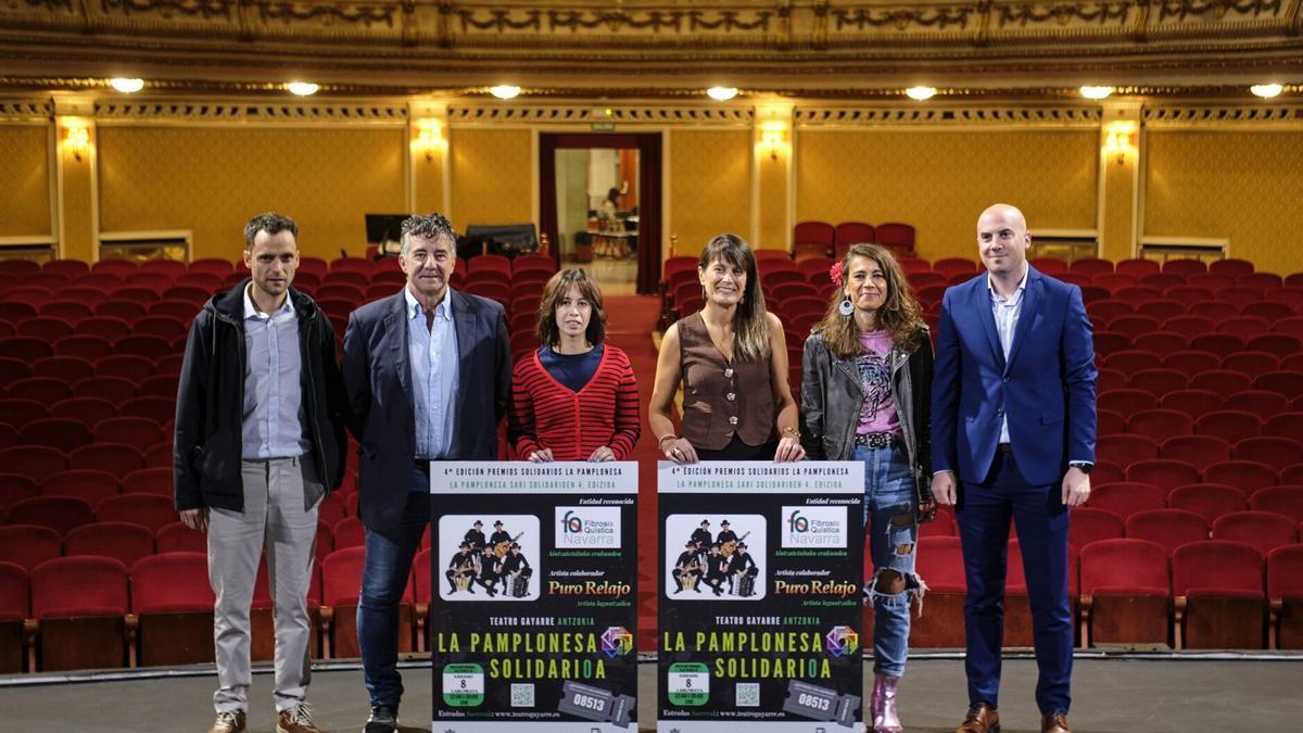 Responsables de La Pamplonesa, la Asociación Navarra de Fibrosis Quística, el Ayuntamiento de Pamplona y Caja Rural (Acción Social).
