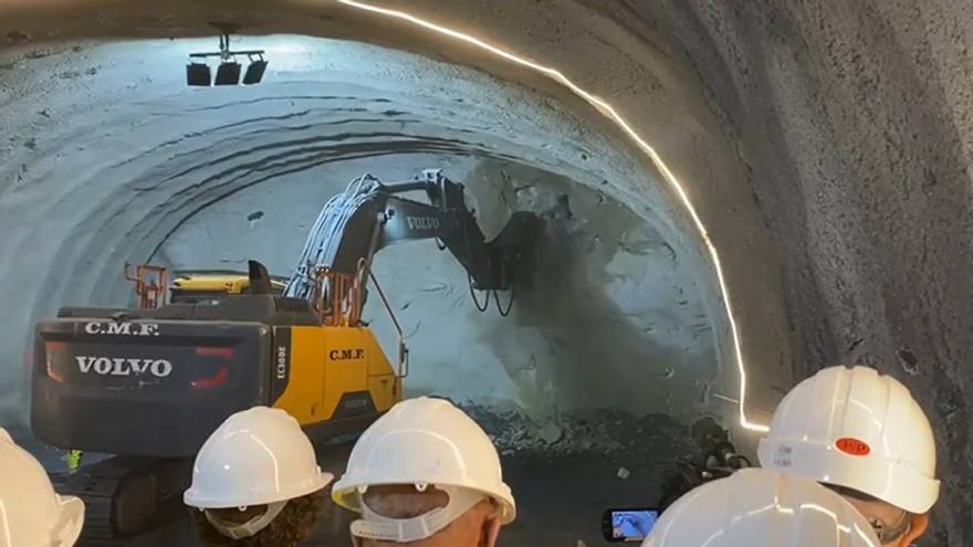 Vídeo del momento de la conexión de las dos bocas del túnel de Belate