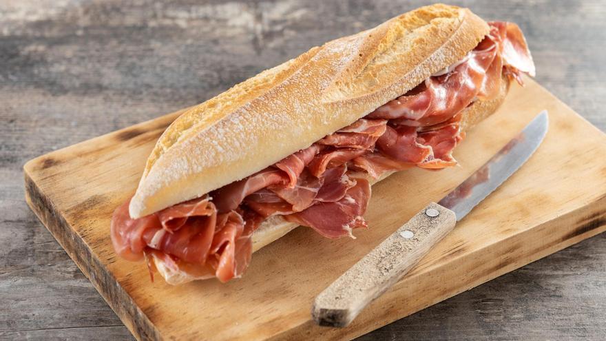 Esto es lo que le pasa a tu cuerpo si comes embutidos todos los días