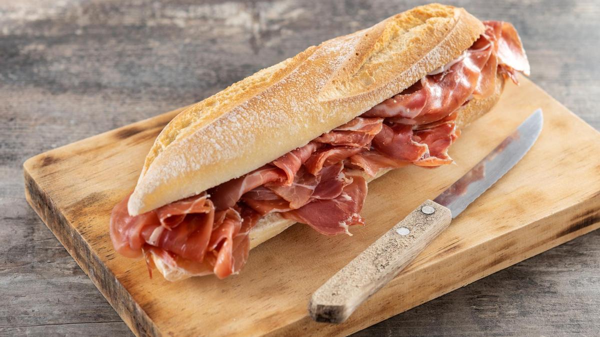 Bocadillo en una imagen de archivo Bocadillo en una imagen de archivo