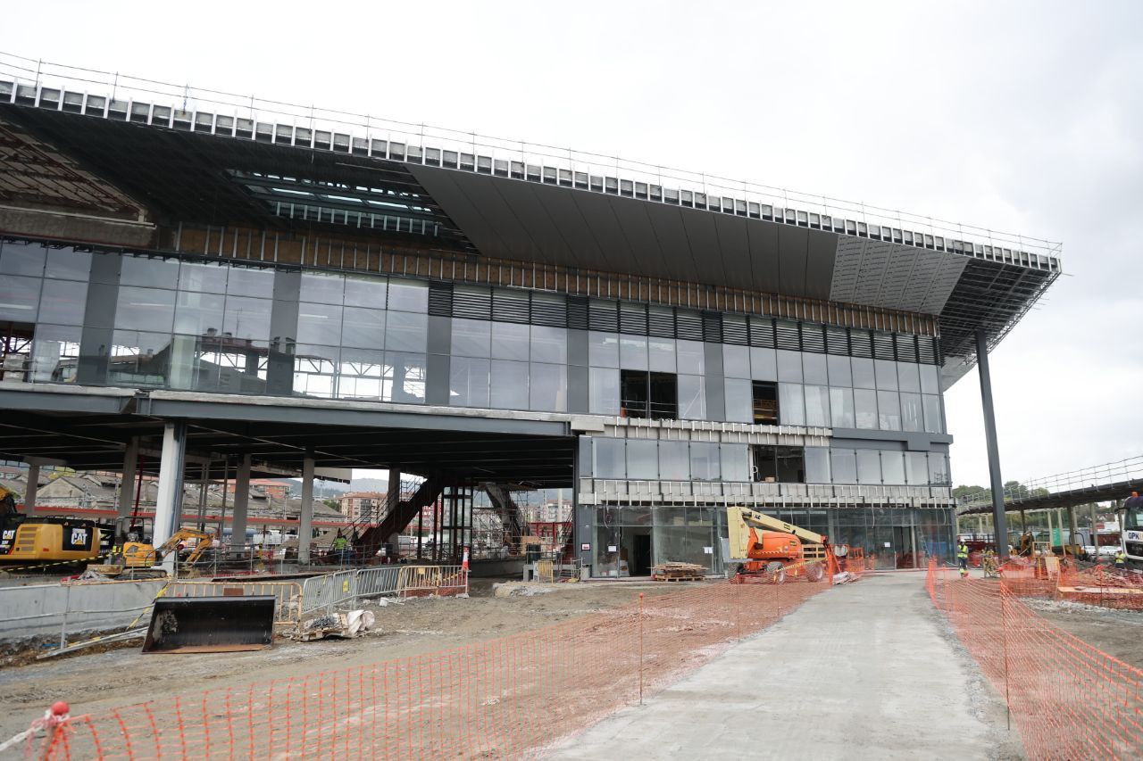 La nueva estación de tren de Irun toma forma