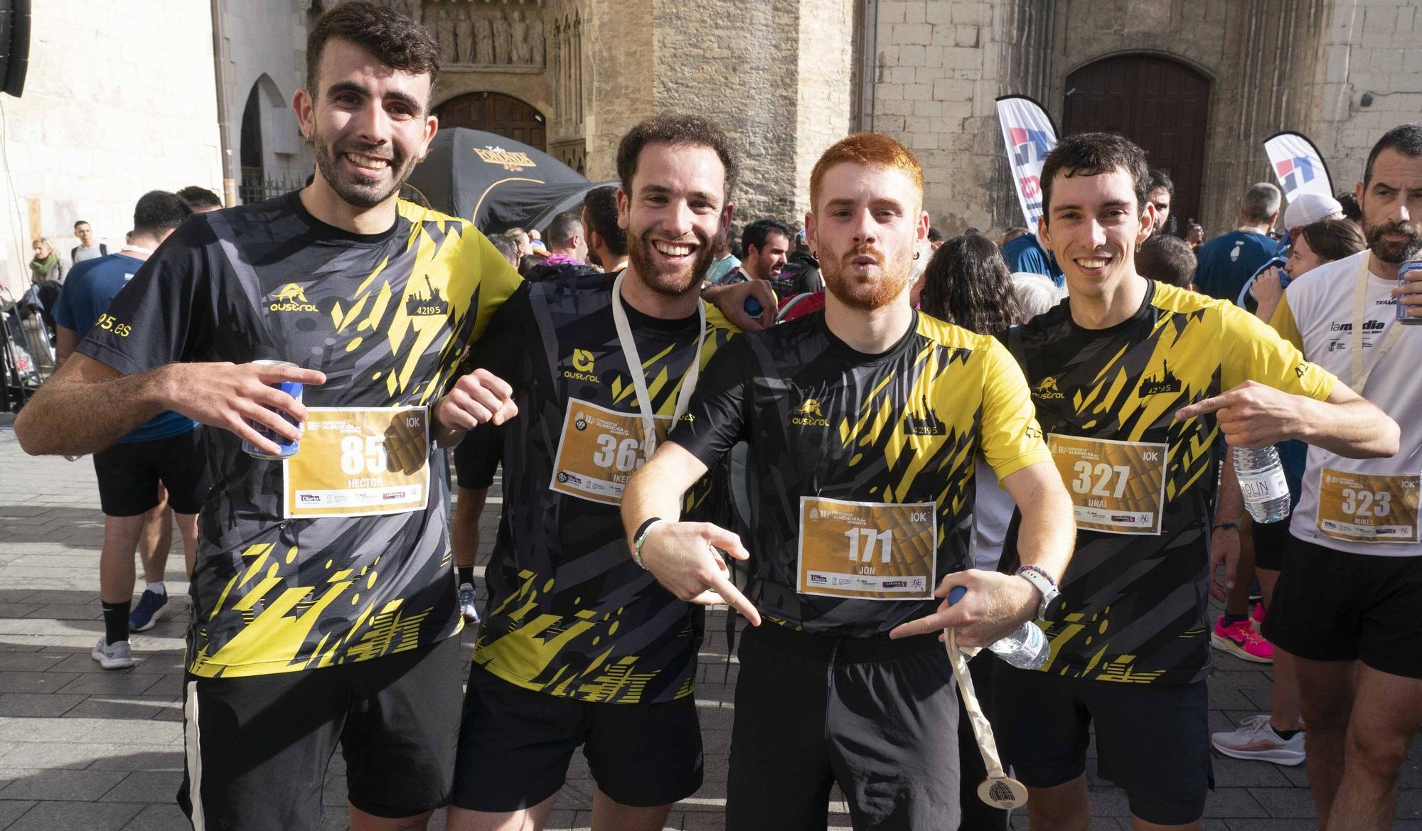 En imágenes: Un millar de corredores atraviesan la almendra