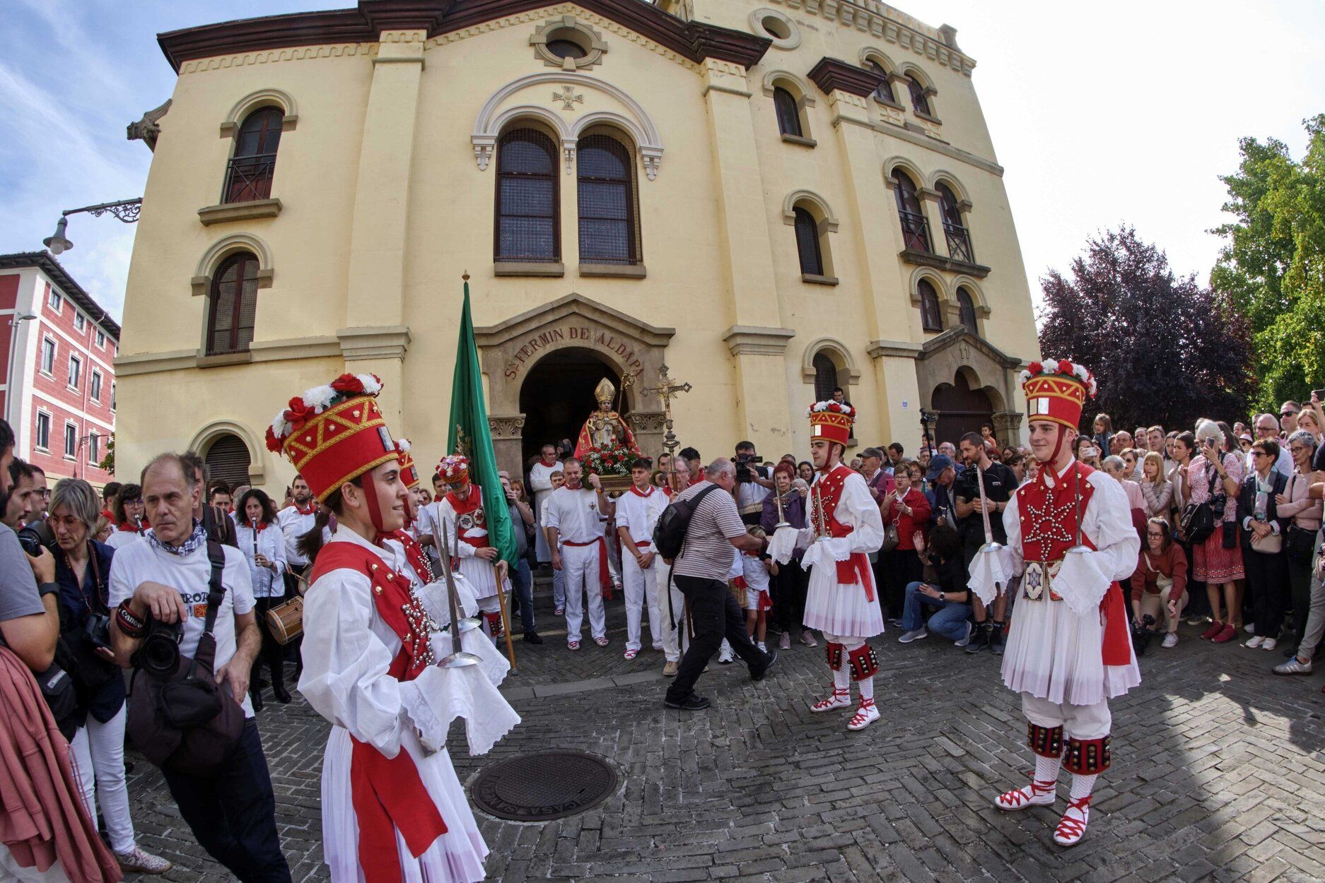 Fotos de la procesión de San Fermín Txikito