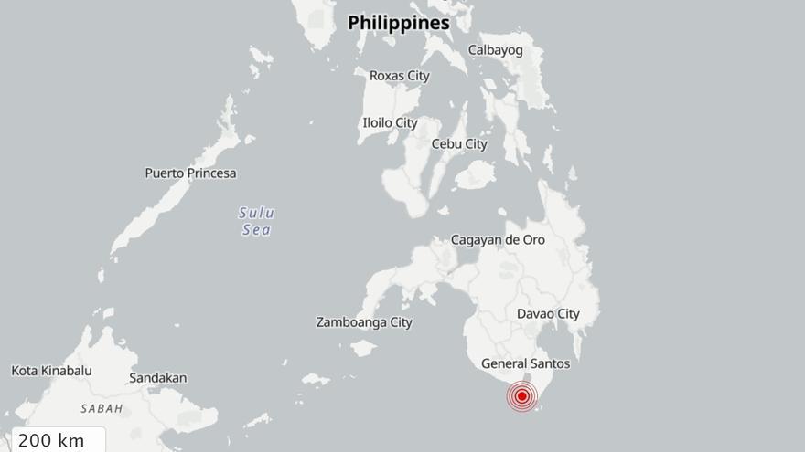 Un fuerte terremoto de magnitud 7,8 sacude Filipinas y Japón