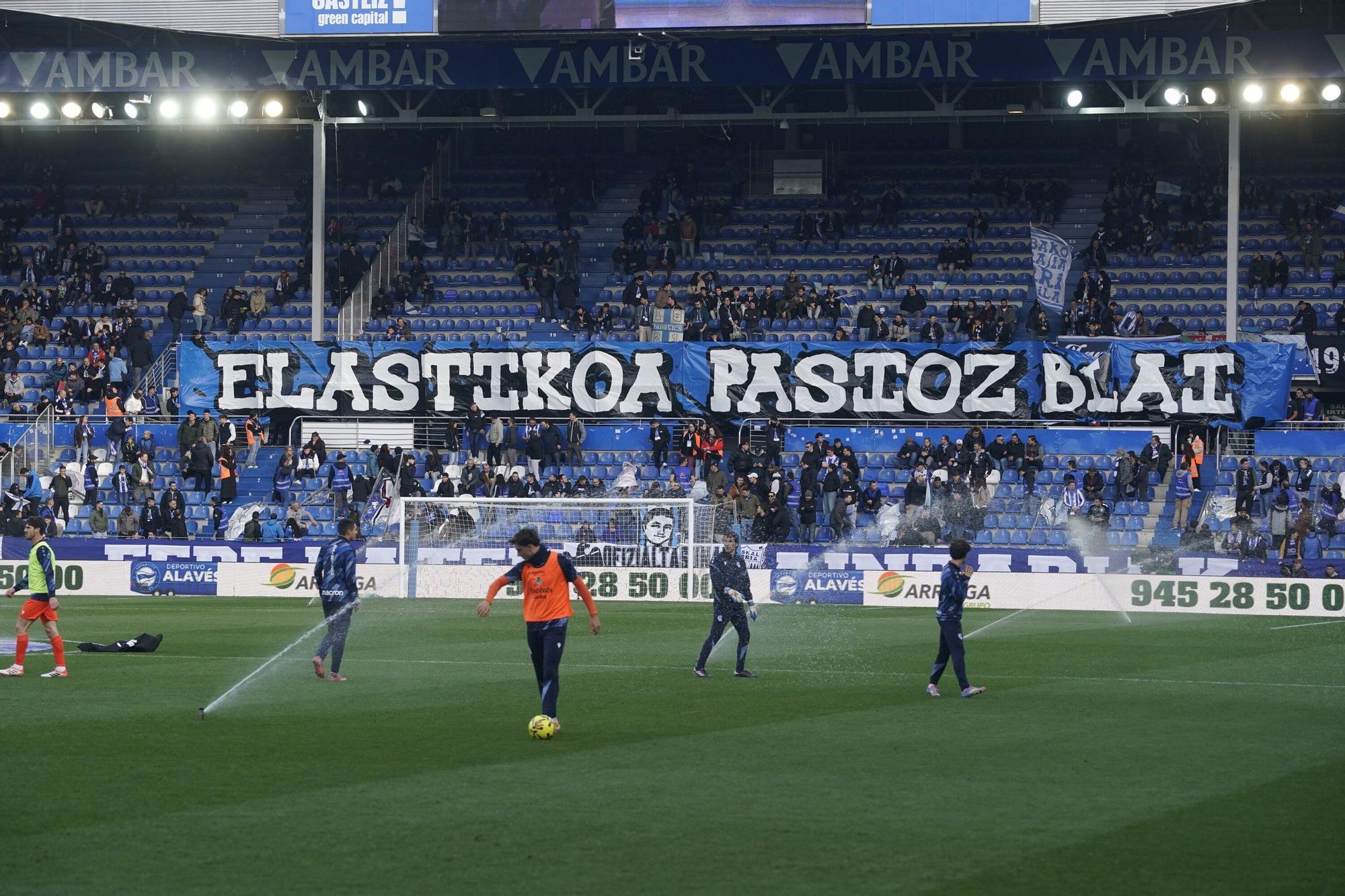 ¡Búscate en las gradas de Mendizorroza en el Alavés - Real Sociedad!