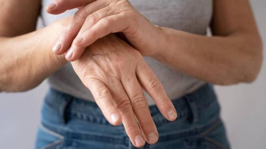 Adiós a la osteoporosis: este es el alimento clave para combatirla: &quot;Más calcio que un vaso de leche&quot;