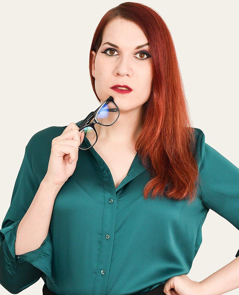 Elsa Ruiz.