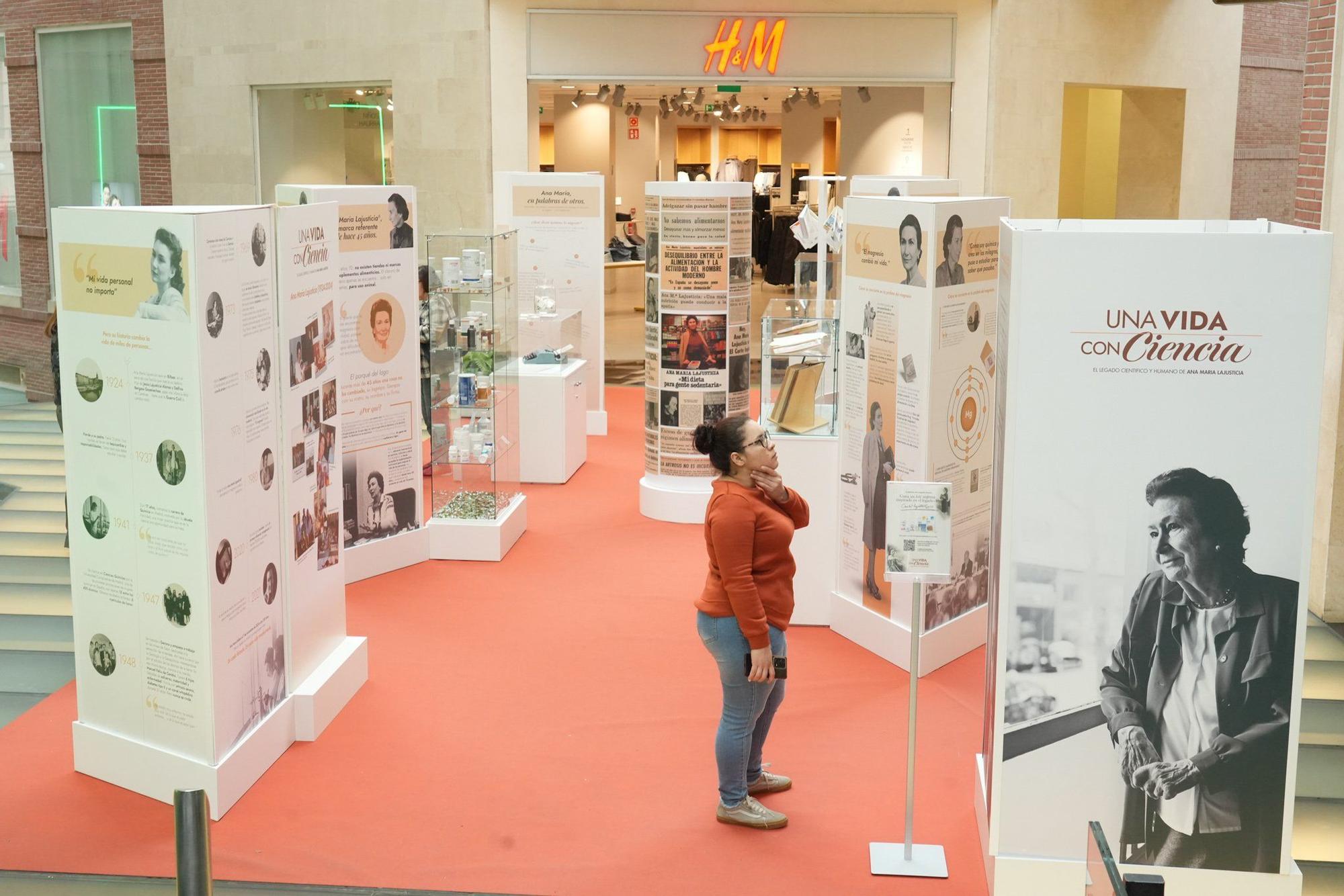 En imágenes: Bilbao recuerda a la pionera Ana María Lajusticia