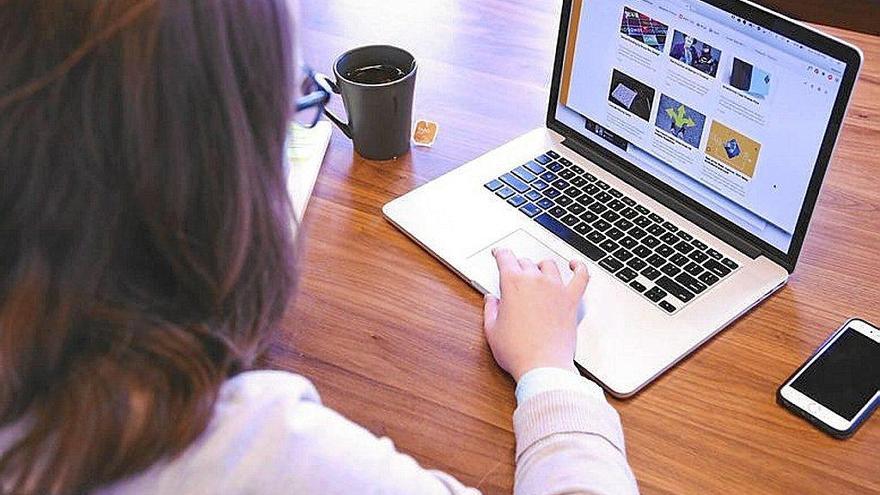 Lazkaoko KZguneak urrutiko prestakuntza-ikastaroak antolatu ditu