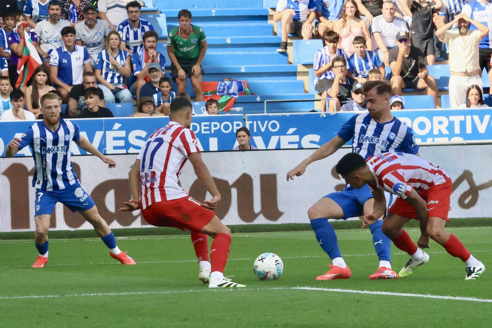 En imágenes: Un punto de oro para el Alavés tras empatar con el Atlético