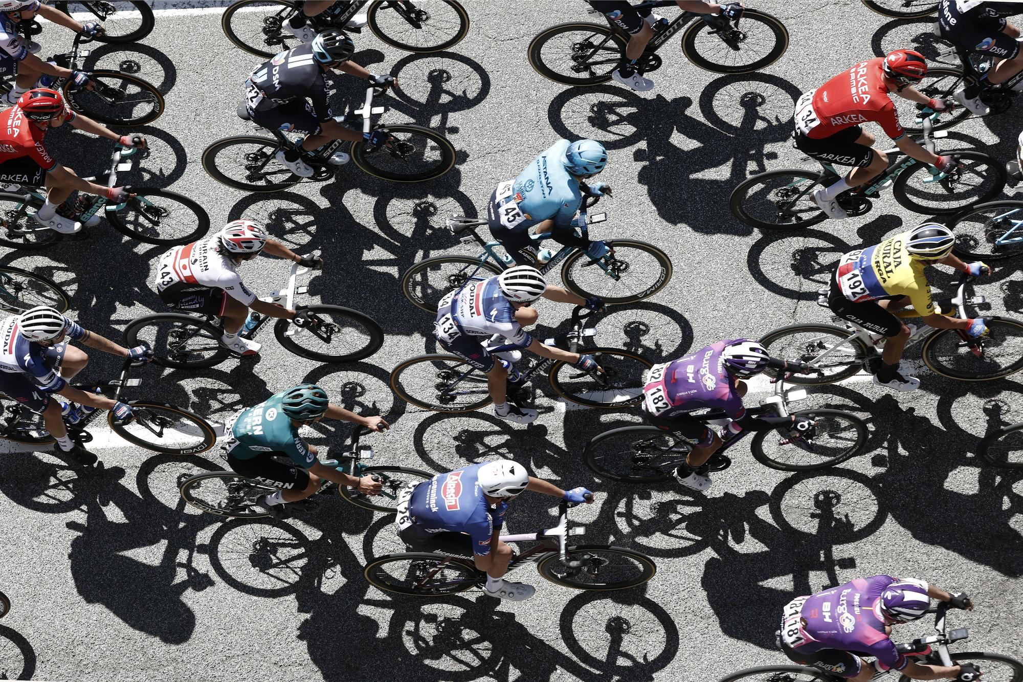 La segunda etapa de la Itzulia, en imágenes