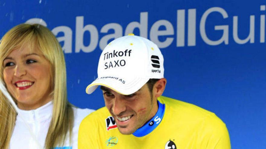 Contador: &quot;La Vuelta sigue abierta, hay rivales fuertes para la crono&quot;