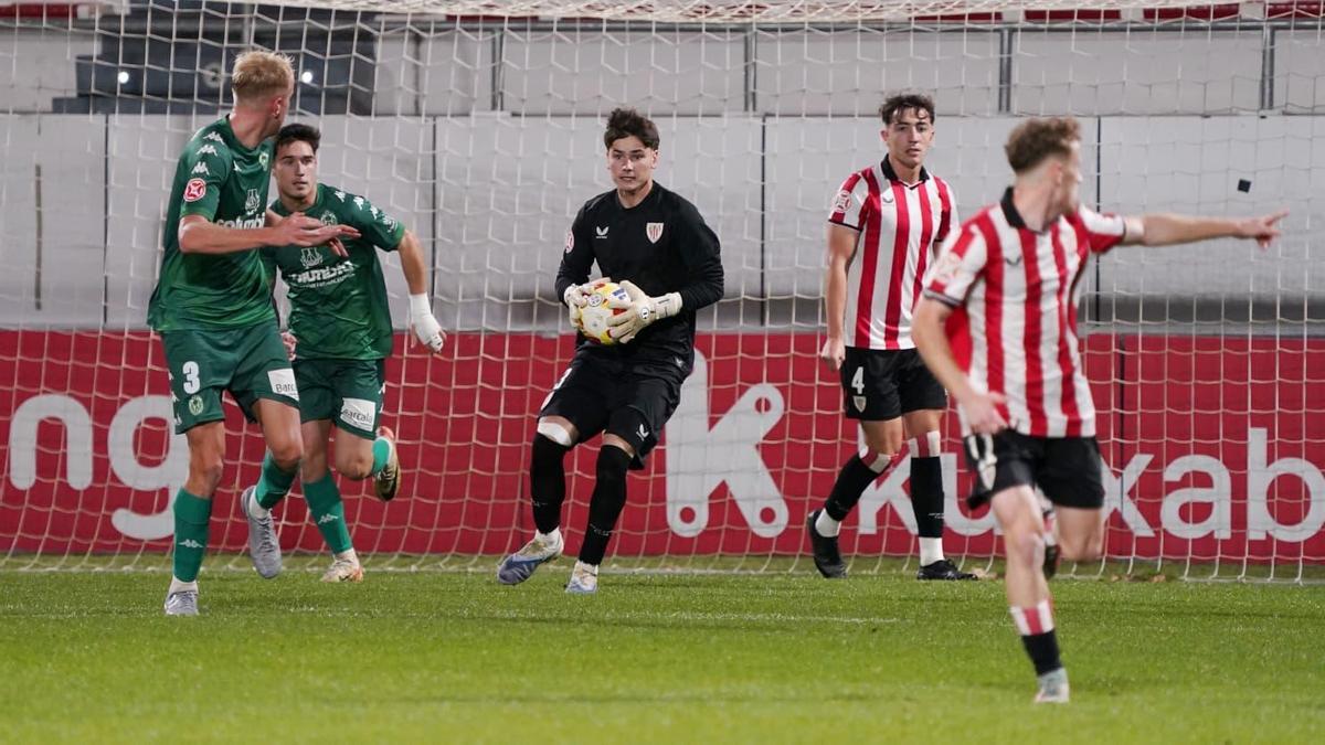 El guardameta del Athletic, Mikel Santos