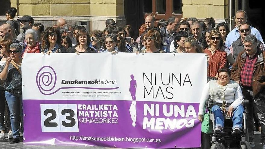 Siete colectivos se unen contra la violencia machista