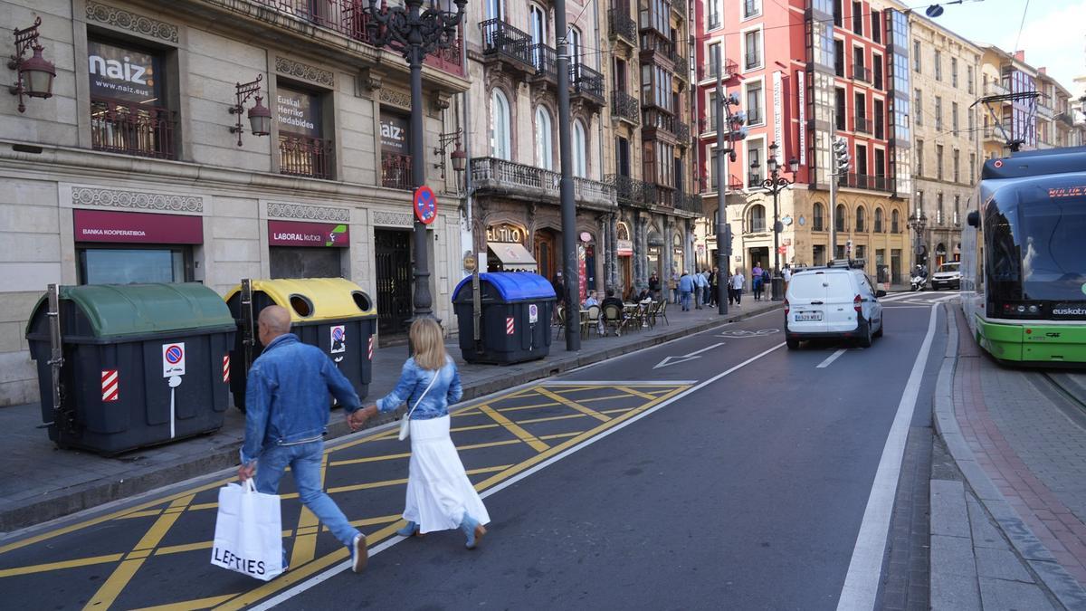 Zona de El Arenal de Bilbao en la que la patrulla de la Ertzaintza arrolló a dos mujeres