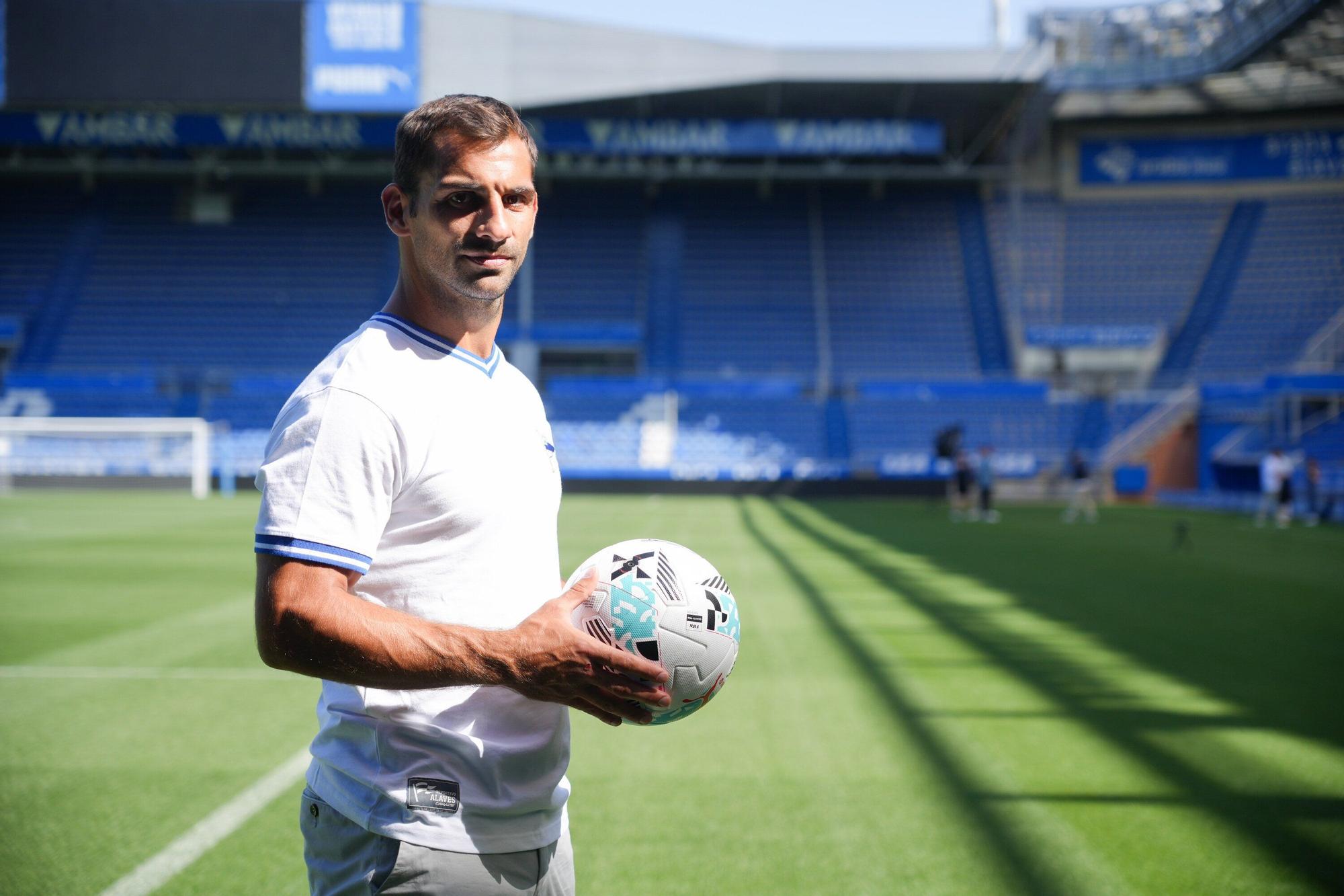 En imágenes: Jonny Otto, titular indiscutible del Deportivo Alavés