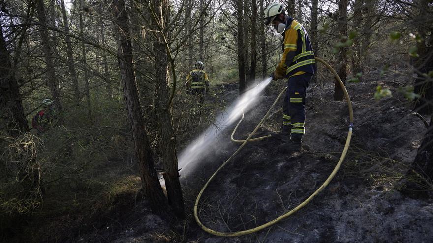 Estabilizado el incendio de Valdizarbe, donde continúan las labores de extinción esta mañana