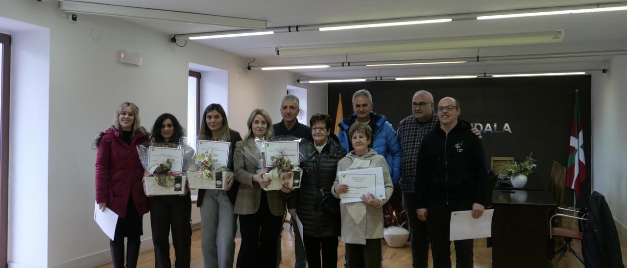Ainhoa Ileapaindegia, ganadora del Concurso de Escaparates Navideños de Lazkao