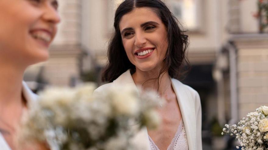 El vestido viral de Zara que arrasa entre las invitadas por menos de 40 euros