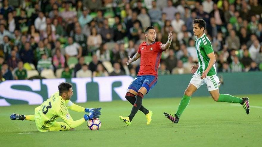 Sergio León marcó, pero la acción fue invalidada por falta del delantero