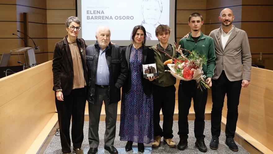 Elena Barrena recibe el Premio Ondare a título póstumo