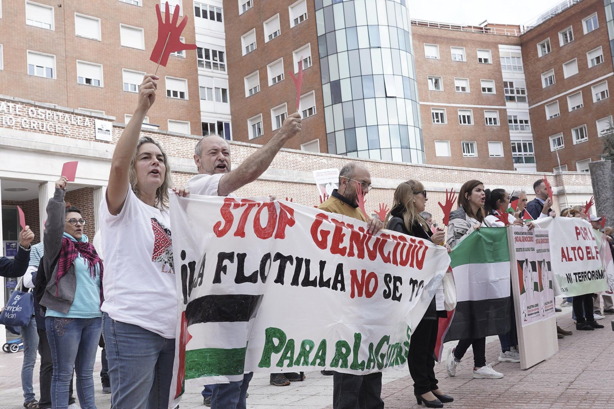 El Hospital de Cruces se manifiesta en favor de los sanitarios de Gaza