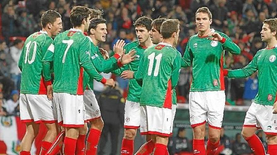 La federación apura los plazos para un partido en mayo