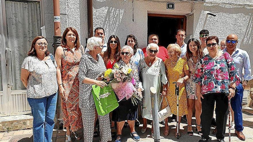 Mendavia felicitó los 100 años de Ignacia Izal