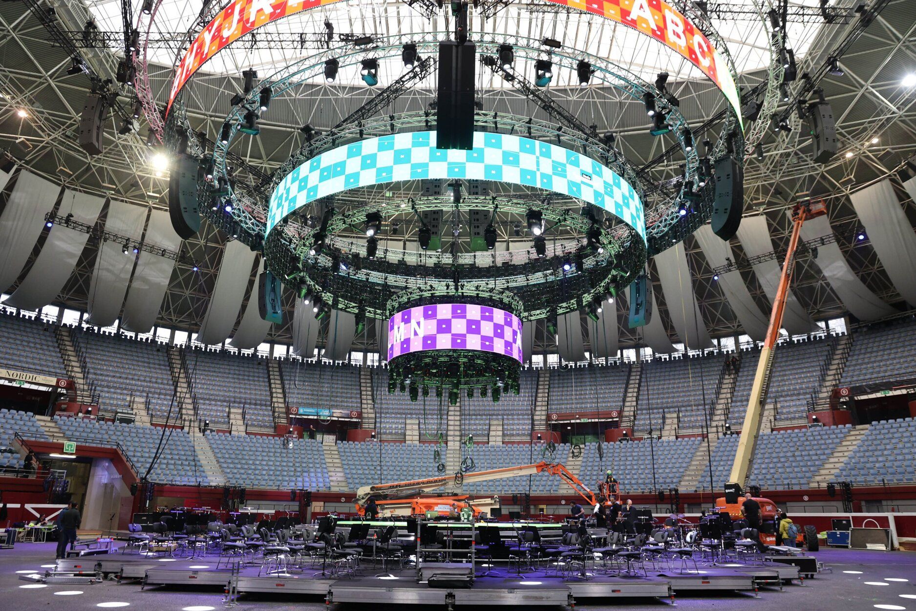 Instalación sonora y lumínica para el espectáculo &#039;Kantuz&#039;.