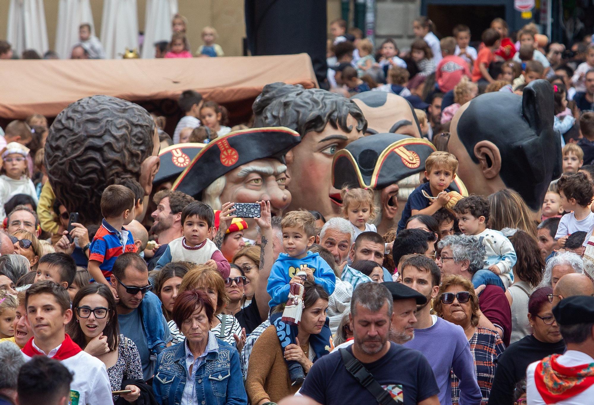 Fotos de la Comparsa de Gigantes