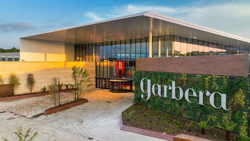 Llega por primera vez la tienda de paquetes perdidos a Donostia