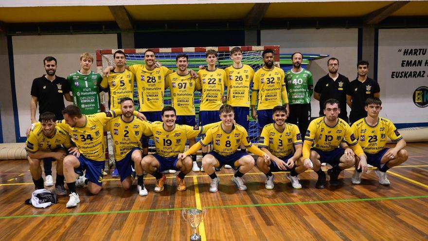 Fotos | El Irudek Bidasoa Irun, campeón de su décima Euskal Kopa consecutiva ante Amenabar Zarautz