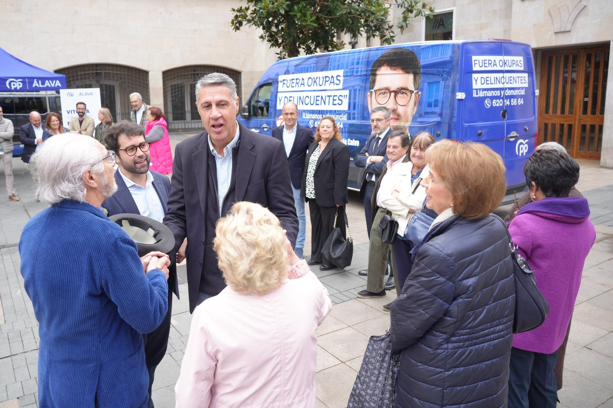 García Albiol apoya en Vitoria la campaña del PP "contra okupas y delincuentes"