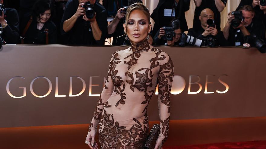 Seis cambios de look de Jennifer López creados con inteligencia artificial