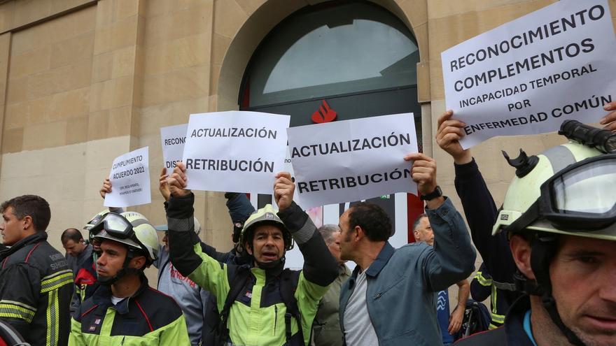 Los bomberos de Navarra piden una "negociación" real al Gobierno foral
