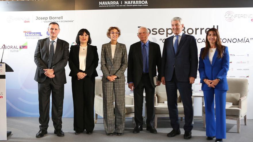 Fotos del encuentro 'Geopolítica y economía', con Josep Borrell