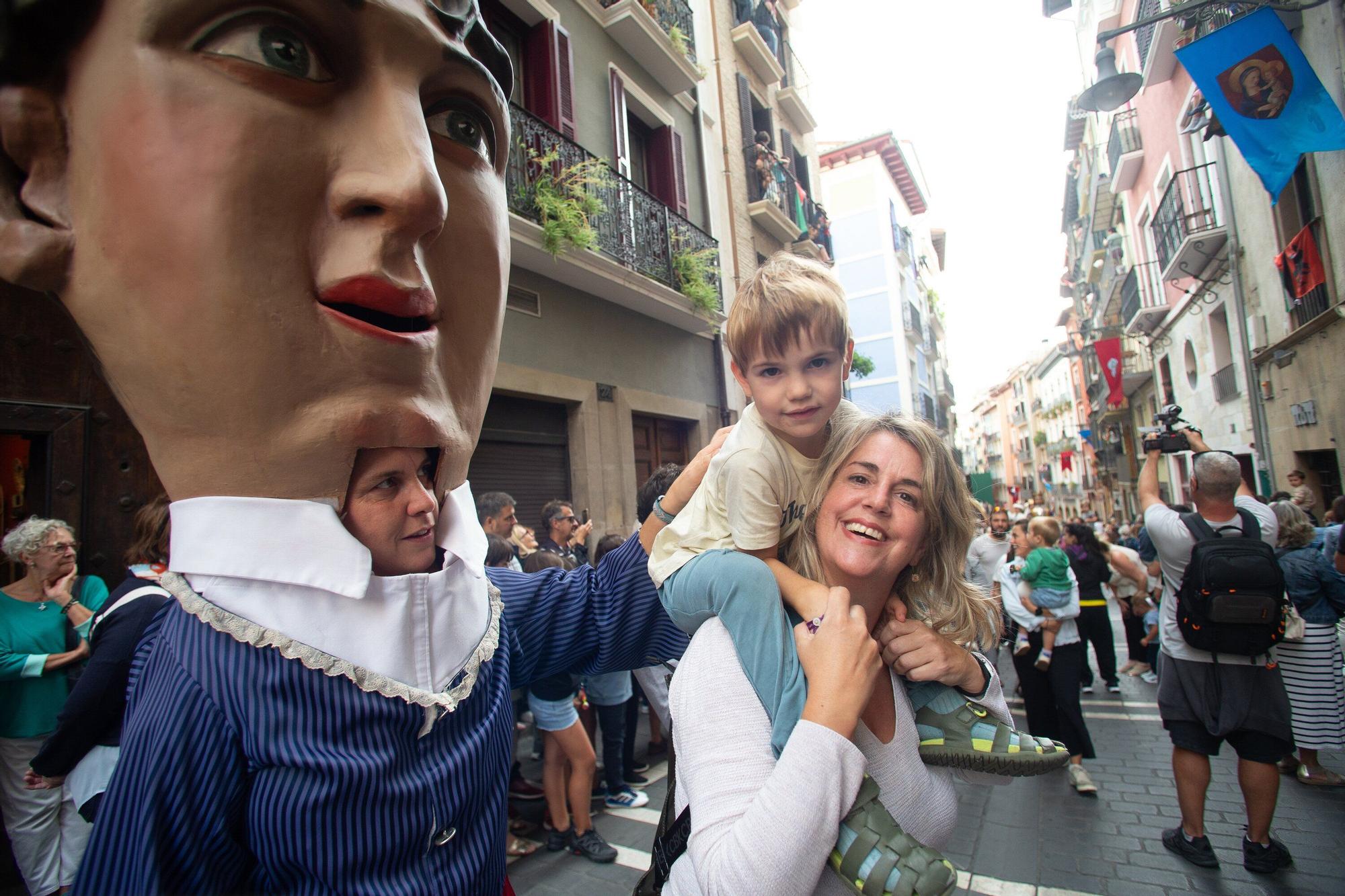 Fotos de la Comparsa de Gigantes